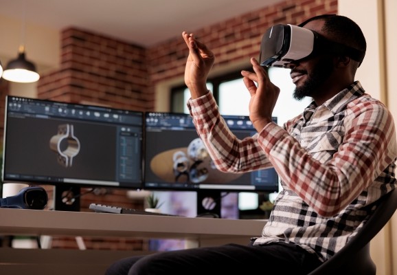 VR designer.