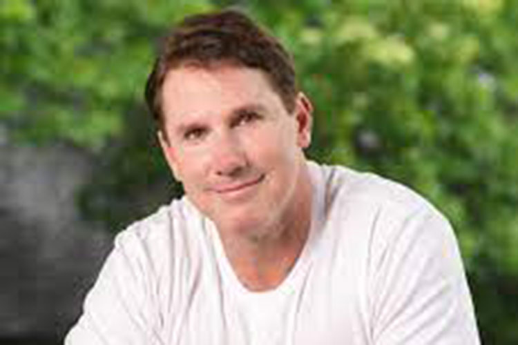 Nicholas Sparks